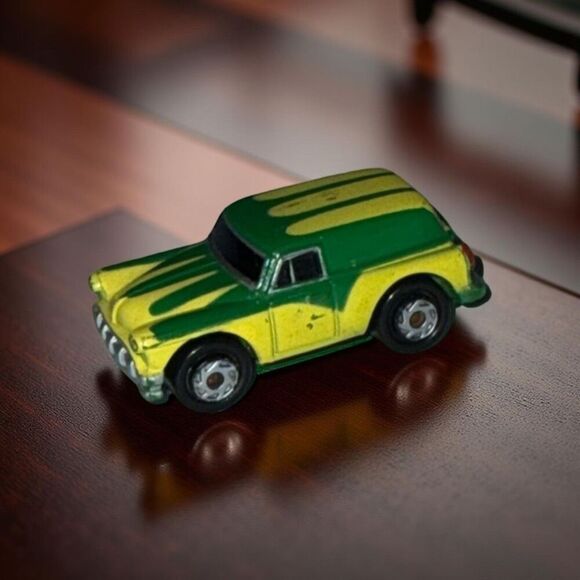 Vintage 1989 Galoob Micro Machines Surf Star Sedan Dicast Car A3 - Picture 7 of 7